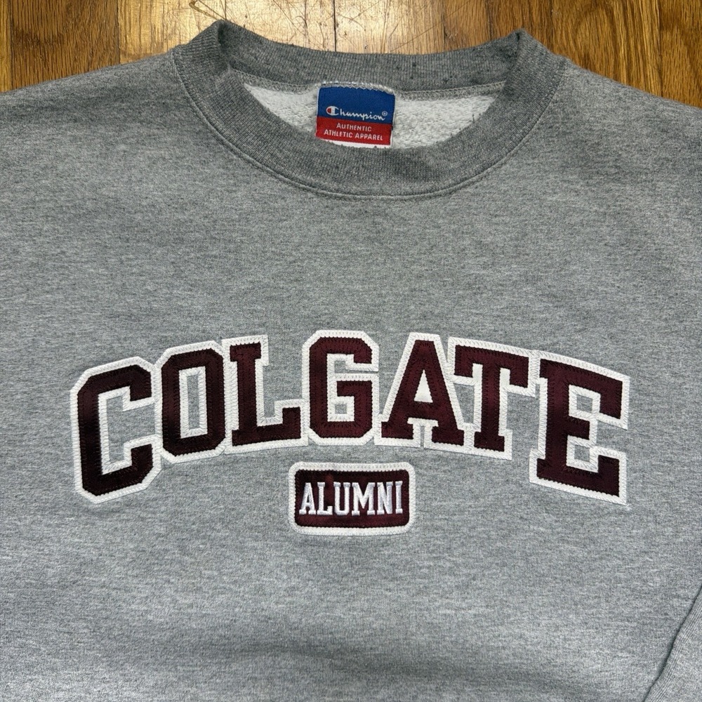 Colgate University Alumni Champion Men's L Embroidered Sweatshirt Crewneck Gray
